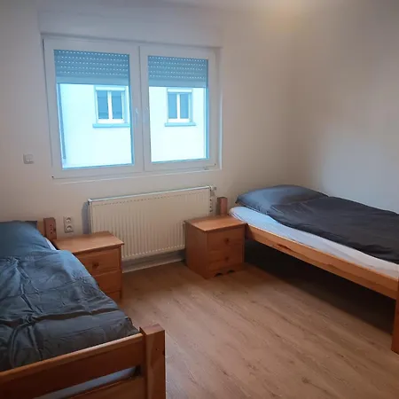 Monteurzimmer Naehe S-bahn Homestay *