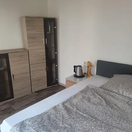 Monteurzimmer Naehe S-bahn Homestay