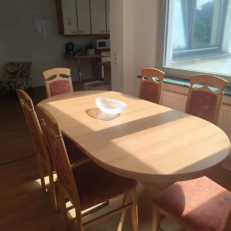 Monteurzimmer Naehe S-bahn Мюльхайм