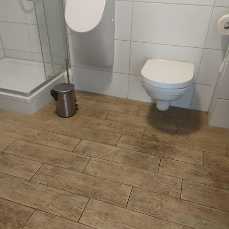 Monteurzimmer Naehe S-bahn * Мюльхайм