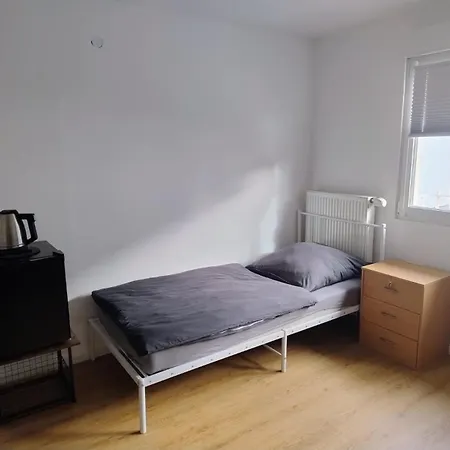 Monteurzimmer Nahe S-Bahn - Einzel- Oder Doppelbelegung Ubytování v soukromí *