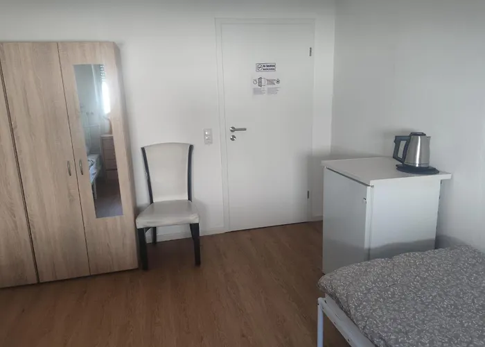 Ubytování v soukromí Monteurzimmer Nahe S-Bahn - Einzel- Oder Doppelbelegung Mühlheim