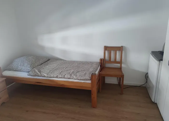 Ubytování v soukromí Monteurzimmer Nahe S-Bahn - Einzel- Oder Doppelbelegung *