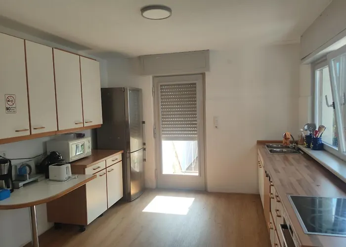 Monteurzimmer Nahe S-Bahn - Einzel- Oder Doppelbelegung * Mühlheim