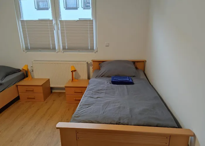 Monteurzimmer Nahe S-Bahn - Einzel- Oder Doppelbelegung * Mühlheim