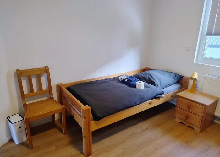 Monteurzimmer Nahe S-Bahn - Einzel- Oder Doppelbelegung * Mühlheim