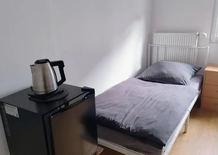 Monteurzimmer Nahe S-Bahn - Einzel- Oder Doppelbelegung Mühlheim