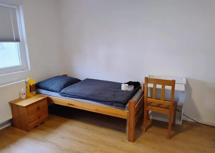 Monteurzimmer Nahe S-Bahn - Einzel- Oder Doppelbelegung * Mühlheim